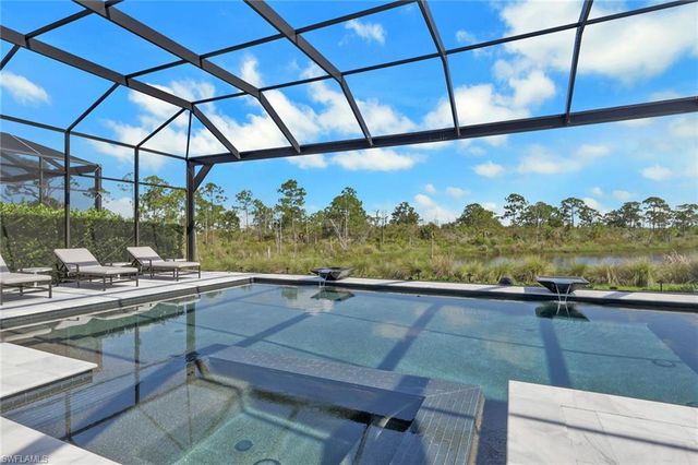8777 Santo Domingo DR, Naples, FL 34112