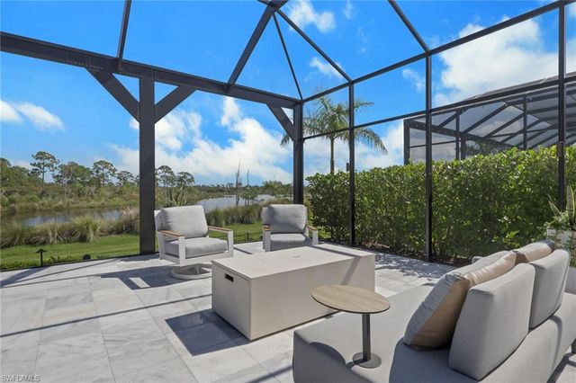 8777 Santo Domingo DR, Naples, FL 34112