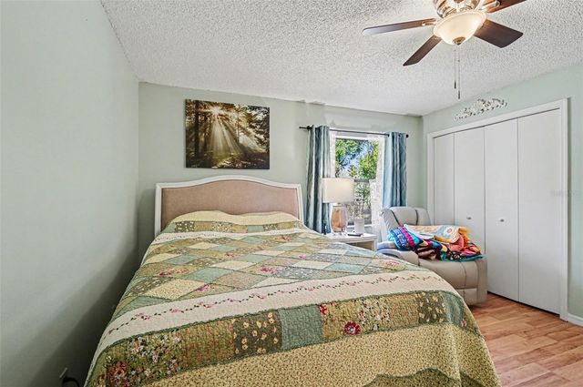 12435 ORANGEWOOD CIRCLE, Tavares, FL 32778