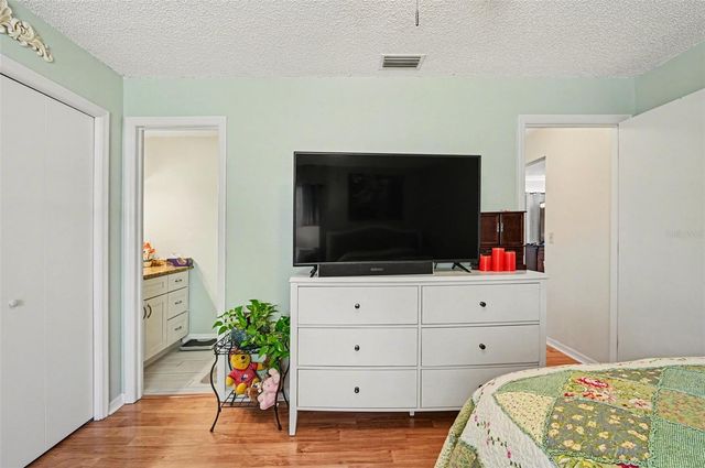 12435 ORANGEWOOD CIRCLE, Tavares, FL 32778