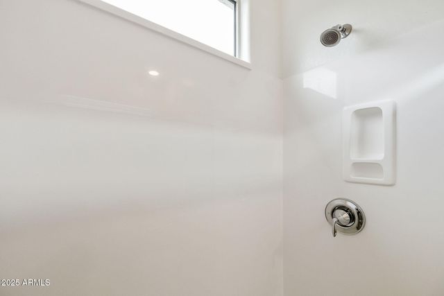 17300 W DAHLIA Drive, Surprise, AZ 85388