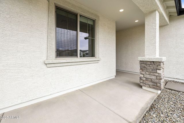 17300 W DAHLIA Drive, Surprise, AZ 85388