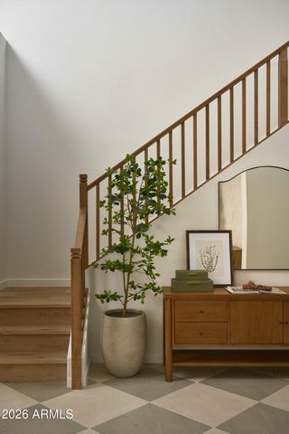 3705 E CONSTANCE Way, Phoenix, AZ 85042