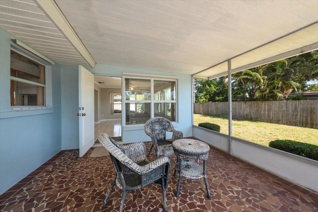 2019 KENMOORE DRIVE, Clearwater, FL 33764