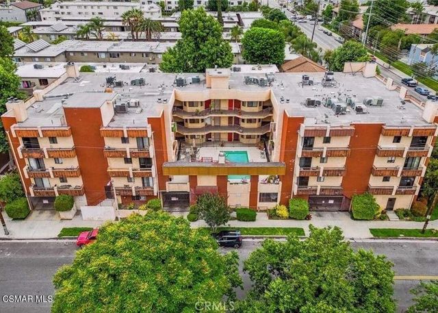 8710 Independence Avenue 307, Canoga Park, CA 91304