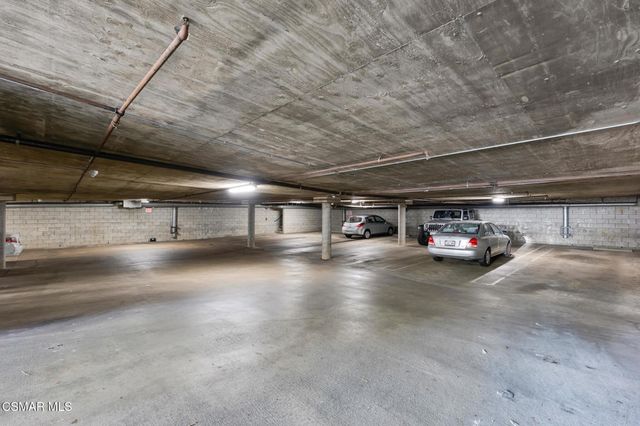 8710 Independence Avenue 307, Canoga Park, CA 91304