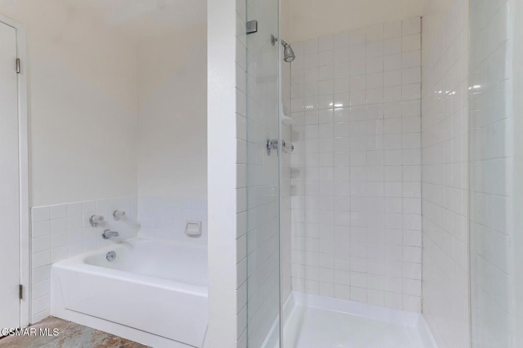 Image 23 of property listing at 8710 Independence Avenue 307, Canoga Park, CA 91304