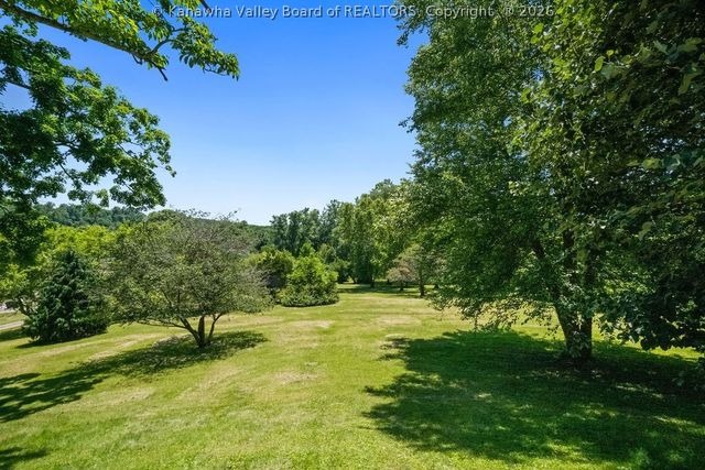 315 Dewey Drive, St Albans, WV 25177