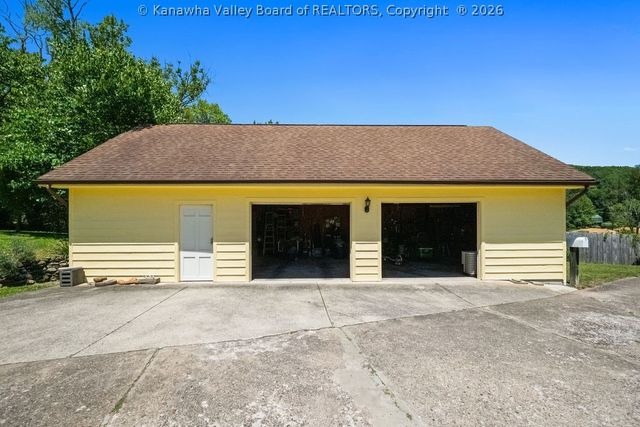 315 Dewey Drive, St Albans, WV 25177