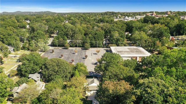 207 Walthall NW Street, Marietta, GA 30064