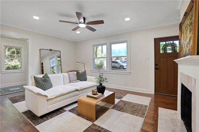 207 Walthall NW Street, Marietta, GA 30064