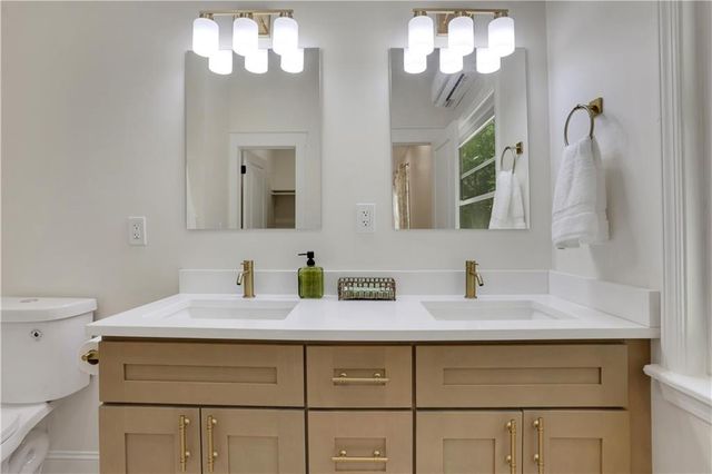 207 Walthall NW Street, Marietta, GA 30064