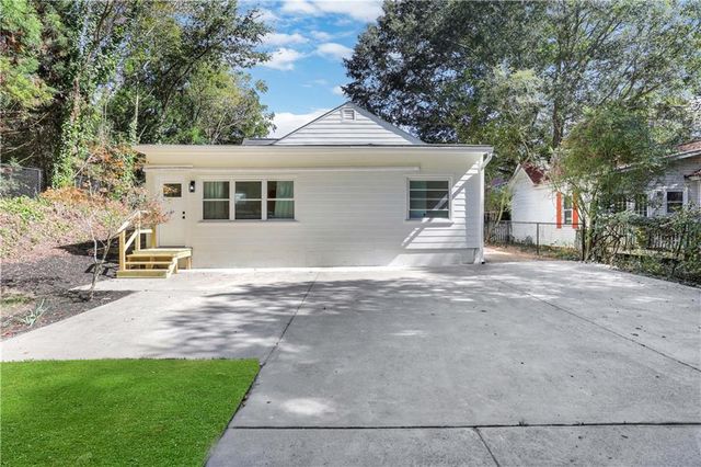 207 Walthall NW Street, Marietta, GA 30064