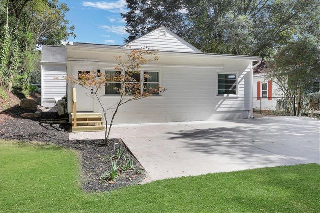 207 Walthall NW Street, Marietta, GA 30064