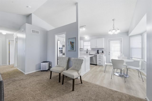 705 S Westview Cir, Andover, KS 67002