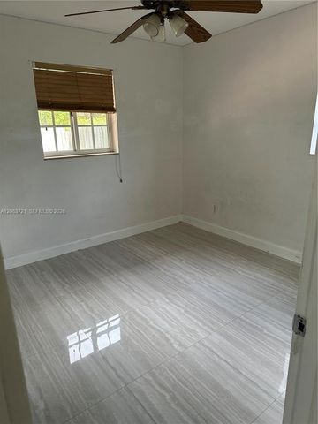 10321 SW 51st St, Miami, FL 33165