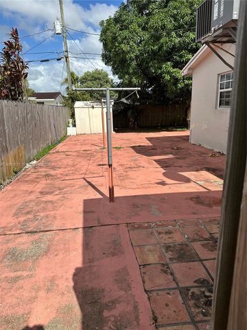 10321 SW 51st St, Miami, FL 33165