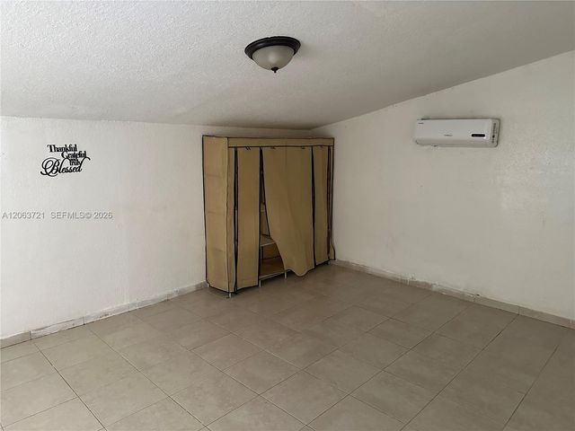 10321 SW 51st St, Miami, FL 33165