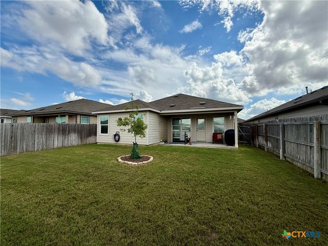 9066 Bowie Ridge, Seguin, TX 78155