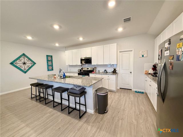 9066 Bowie Ridge, Seguin, TX 78155