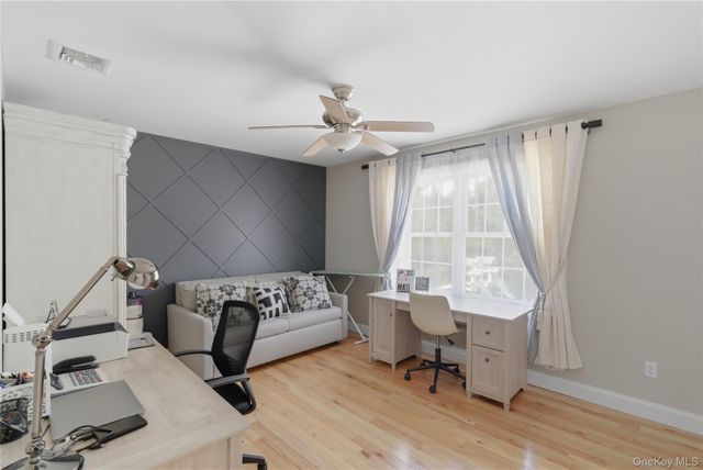 27 Davison Place, Rockville Centre, NY 11570