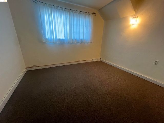 2209 E 22nd Street, Oakland, CA 94606