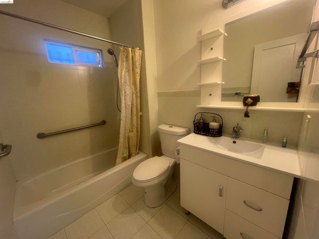 2209 E 22nd Street, Oakland, CA 94606