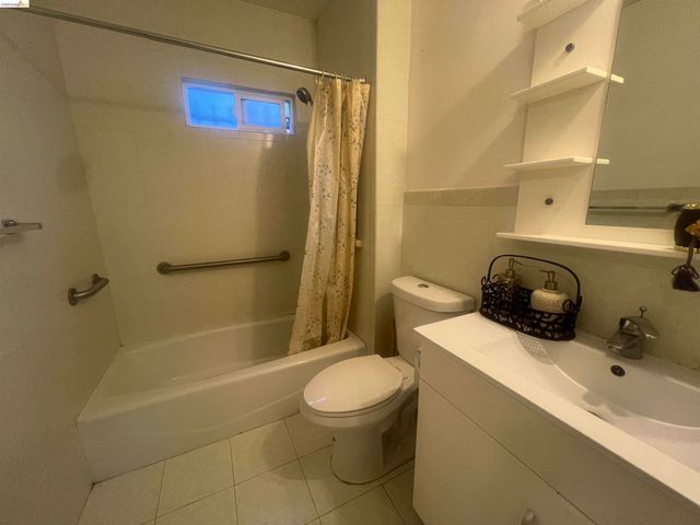 2209 E 22nd Street, Oakland, CA 94606
