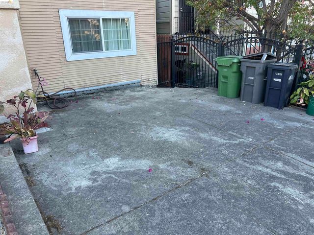 2209 E 22nd Street, Oakland, CA 94606