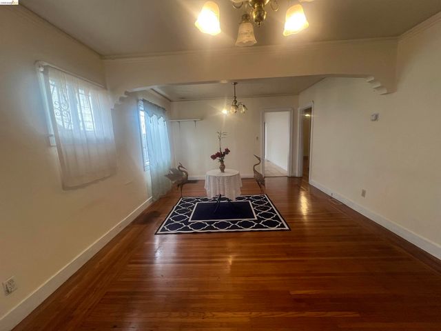 2209 E 22nd Street, Oakland, CA 94606