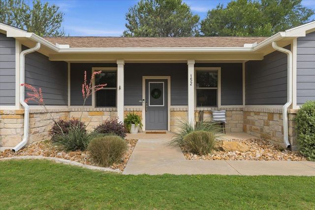 152 Keawakapu DR, Bastrop, TX 78602
