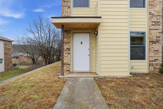922 N 7th ST, Copperas Cove, TX 76522