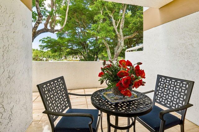 7369 Orangewood Lane 103, Boca Raton, FL 33433