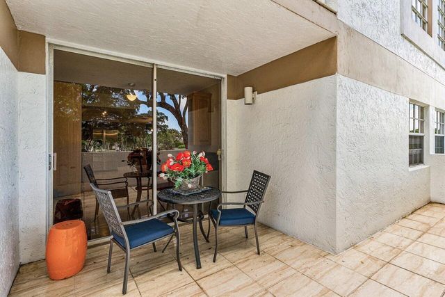 7369 Orangewood Lane 103, Boca Raton, FL 33433