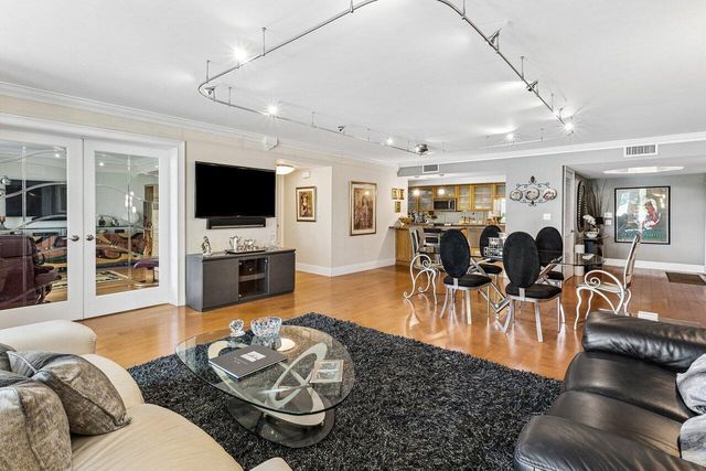 7369 Orangewood Lane 103, Boca Raton, FL 33433