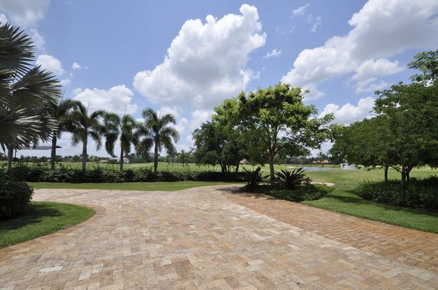 7369 Orangewood Lane 103, Boca Raton, FL 33433
