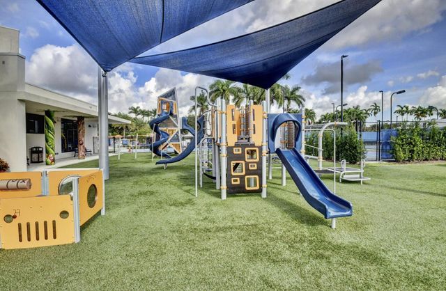 7369 Orangewood Lane 103, Boca Raton, FL 33433
