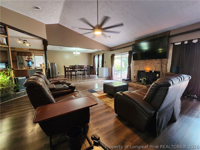 6804 Timbercroft Lane, Fayetteville, NC 28314
