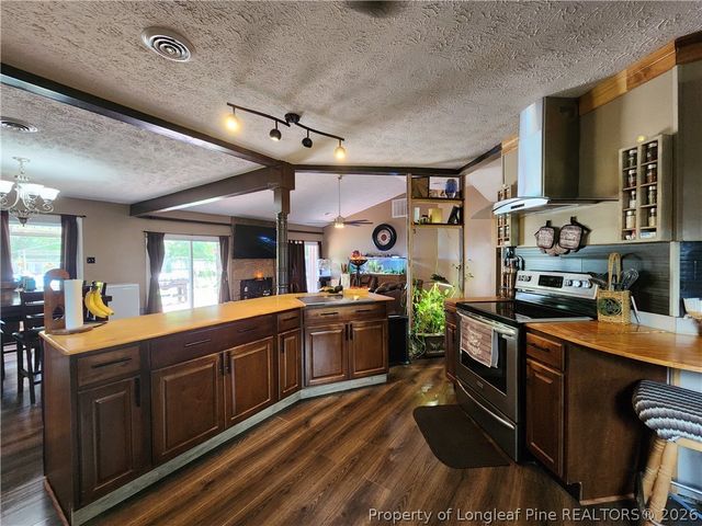 6804 Timbercroft Lane, Fayetteville, NC 28314