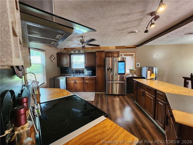 6804 Timbercroft Lane, Fayetteville, NC 28314
