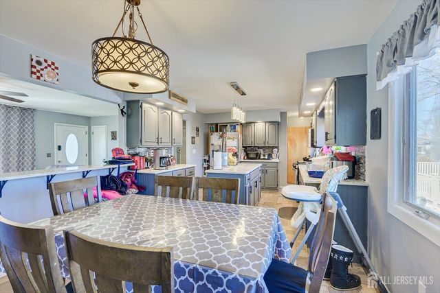 244 W Prescott Avenue W, Edison, NJ 08820