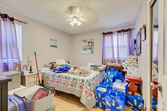 244 W Prescott Avenue W, Edison, NJ 08820