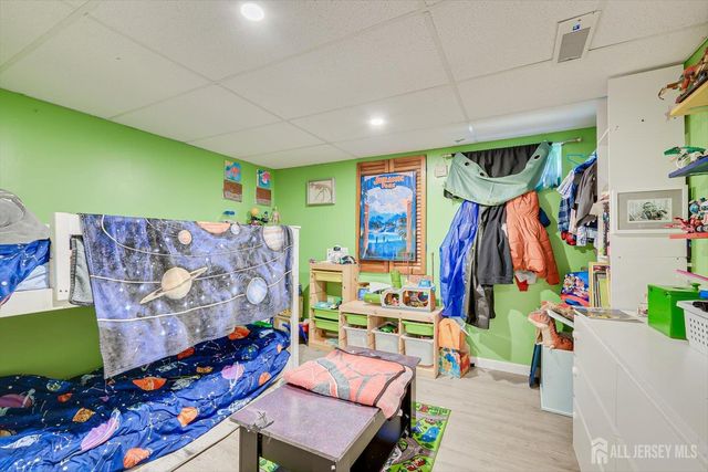 244 W Prescott Avenue W, Edison, NJ 08820