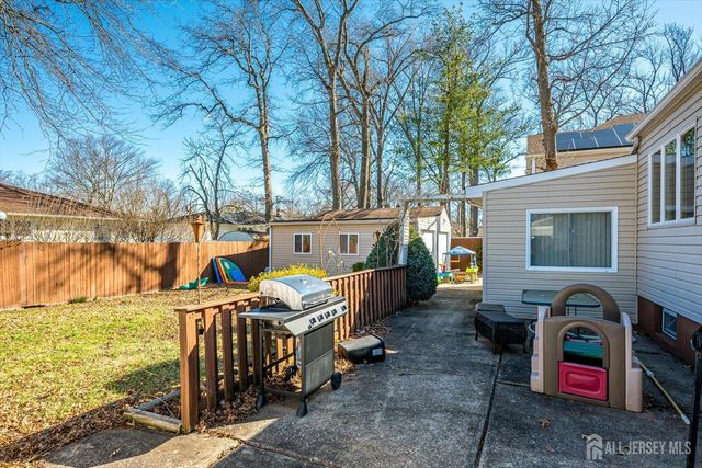 244 W Prescott Avenue W, Edison, NJ 08820