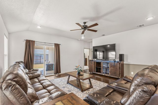 6607 Cassidy LN, Killeen, TX 76542