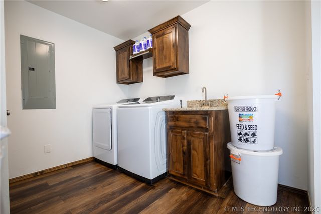 4555 Mayes, Sulphur, OK 73086