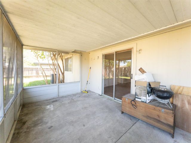 2907 Helmsley Drive, Pearland, TX 77584