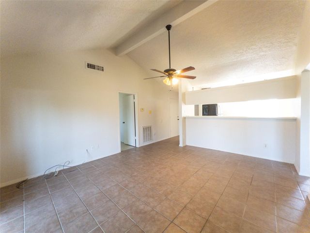 2907 Helmsley Drive, Pearland, TX 77584