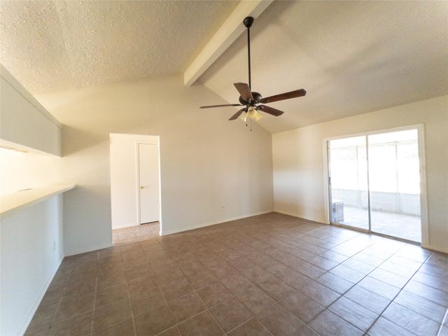 2907 Helmsley Drive, Pearland, TX 77584