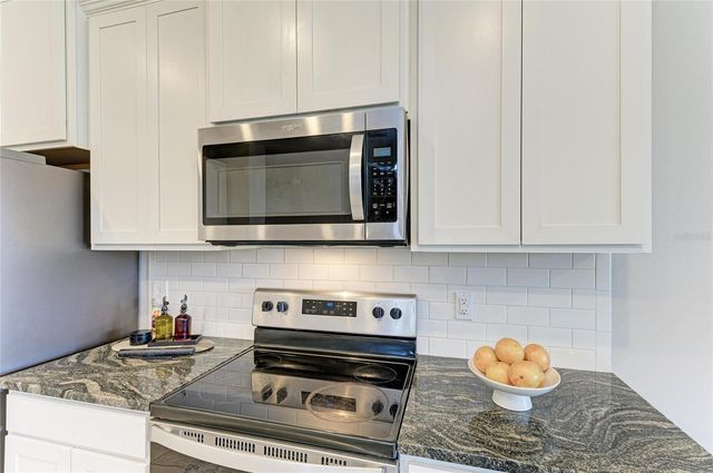 5238 GROVE MILL LOOP, Bradenton, FL 34211